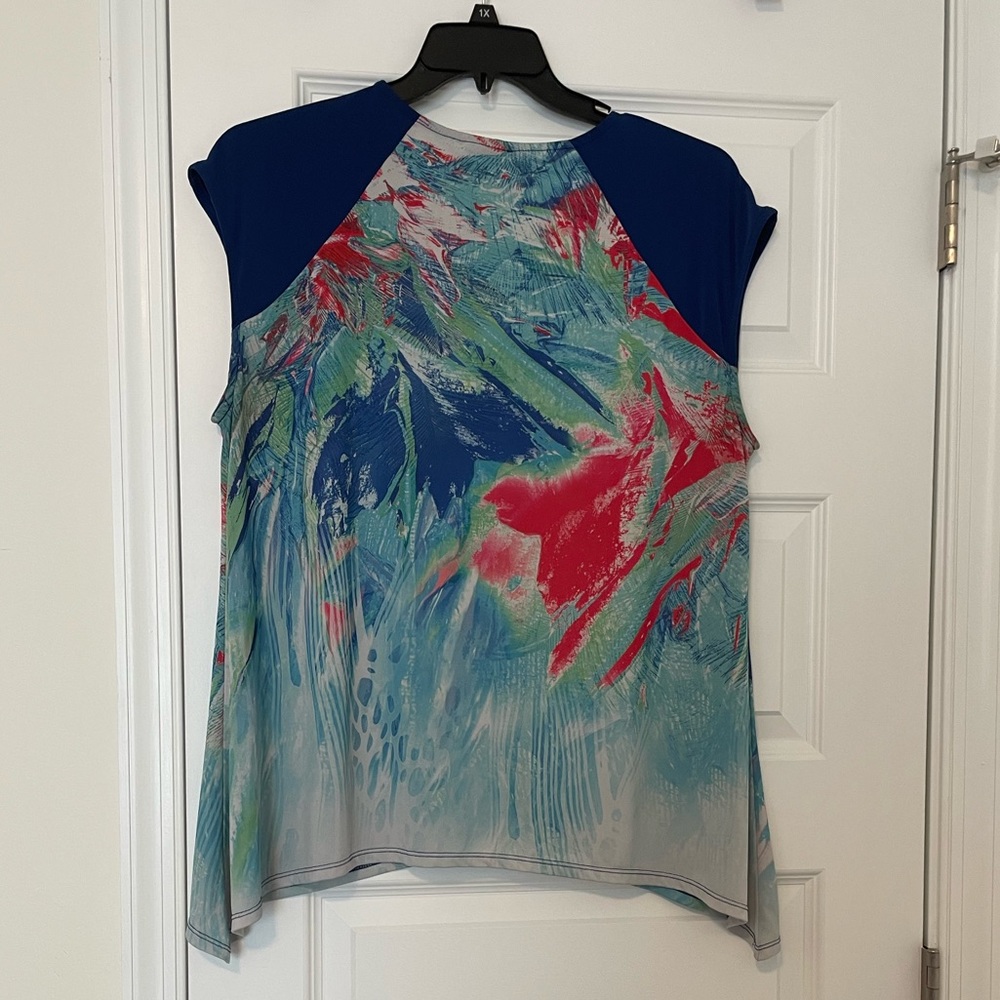 New Directions Multi Color Pullover Top with Round Neck & keyhole, Size Large